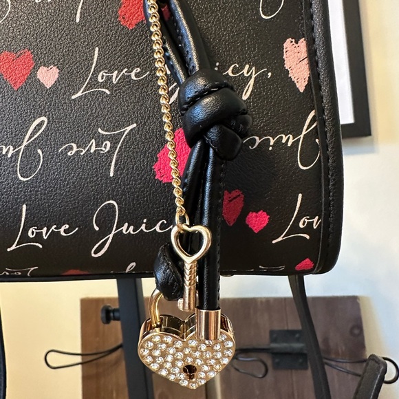 🎉HP🎉Juicy Couture Black w/pink, white & Black Shoulder Bag or Mini Tote - Picture 3 of 13